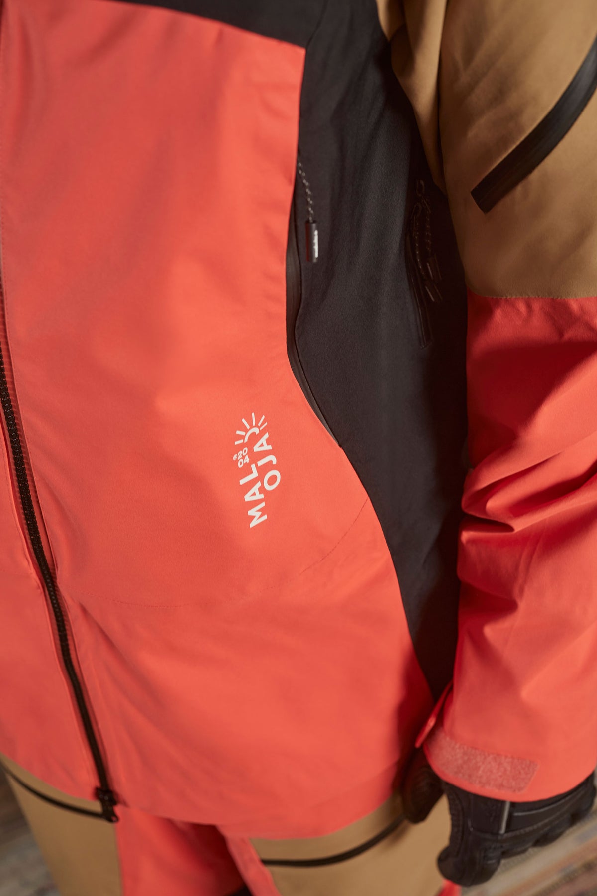 Bunda Maloja EiskogelM bright cranberry