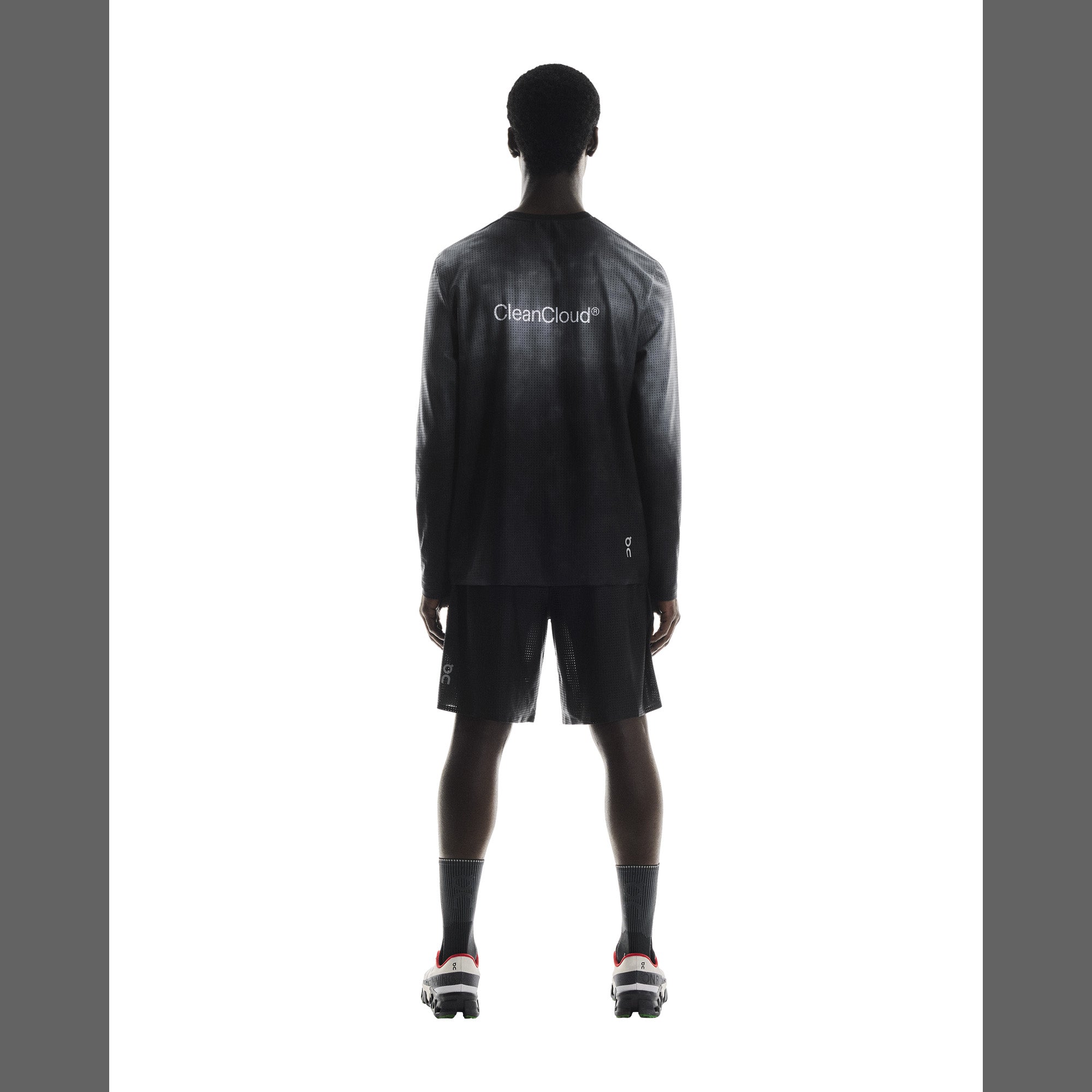 On Pace Mesh Shorts
