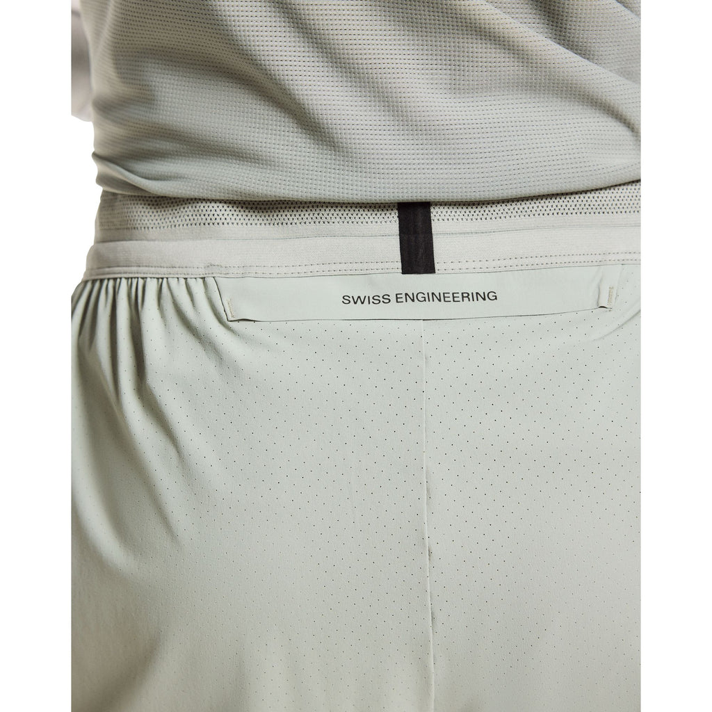 On 7" Performance Shorts