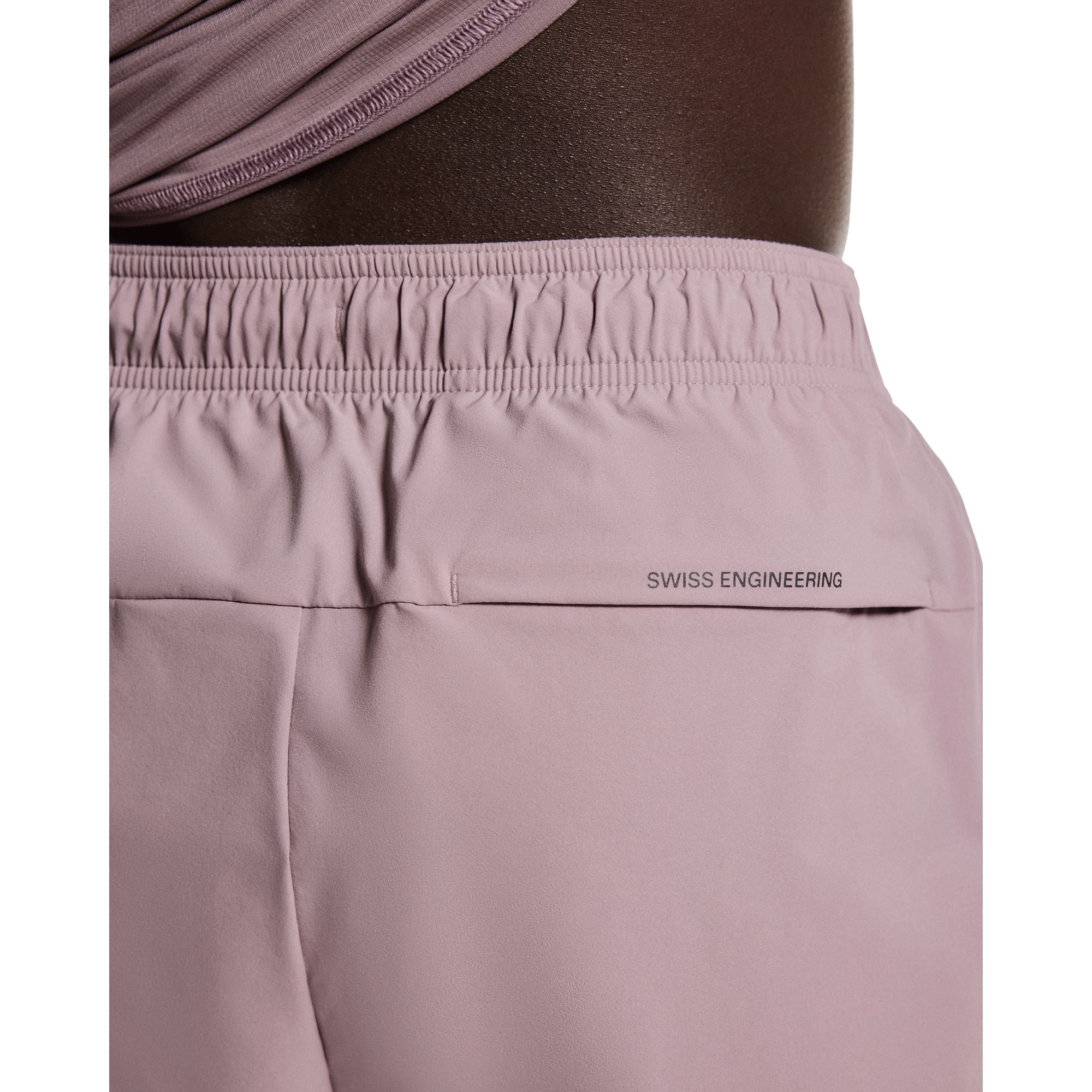 On 5" Core Shorts
