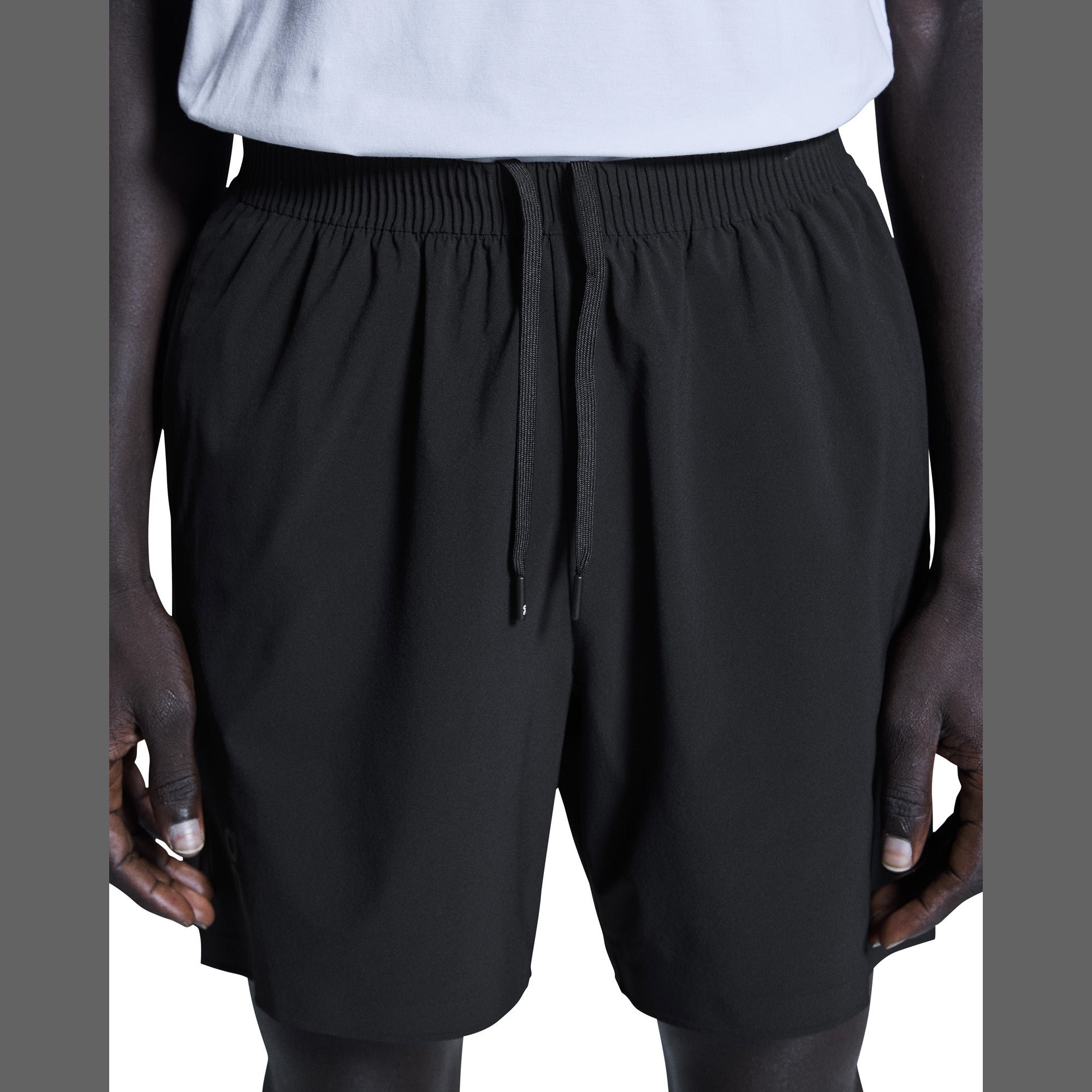 On Focus Shorts