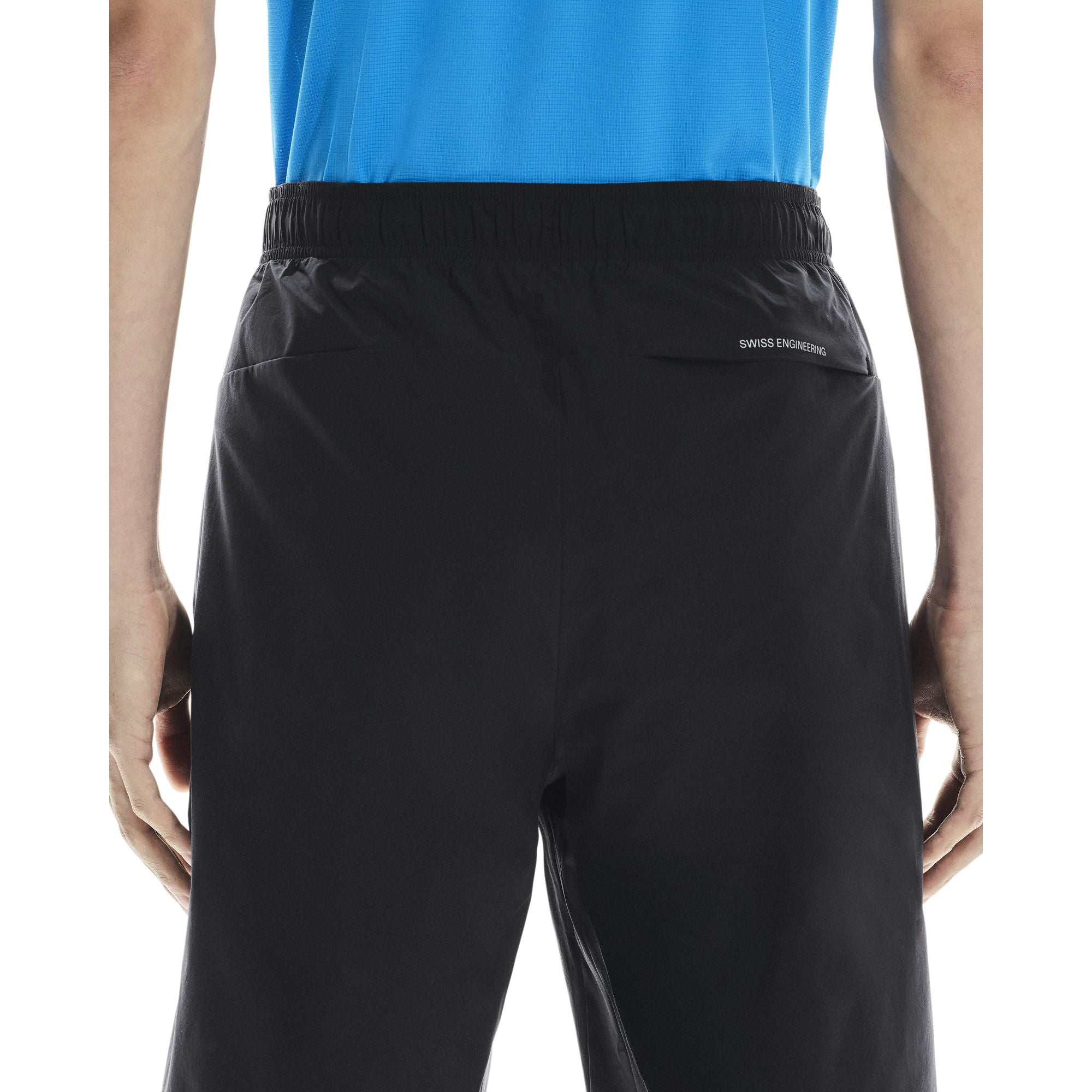 On 9" Core Shorts