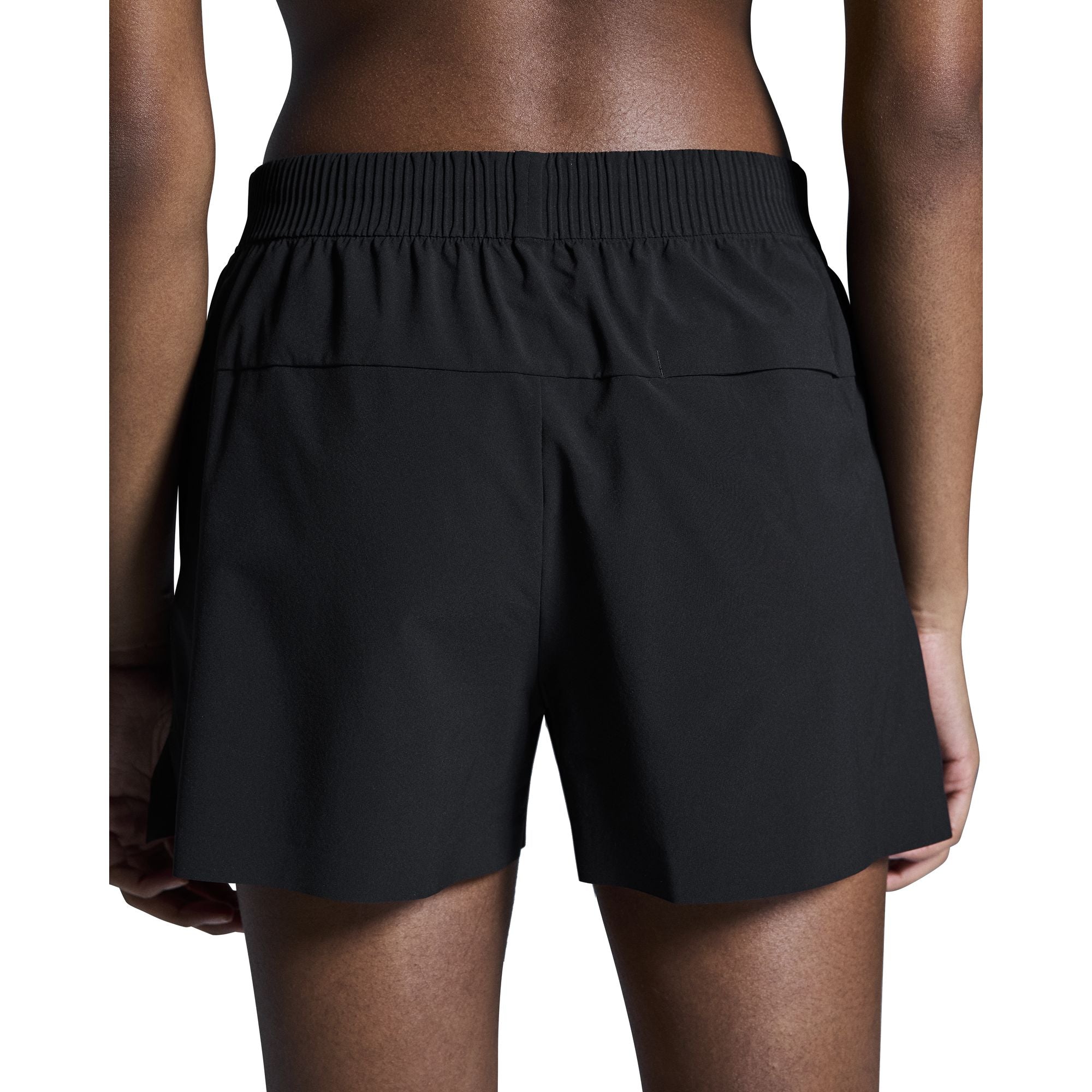 On Focus Shorts