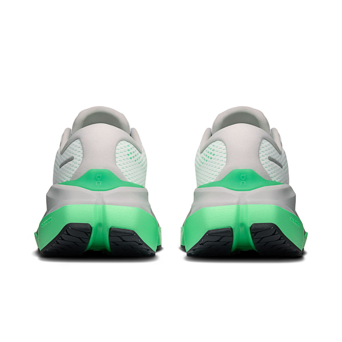 On Cloudrunner 3 Max
