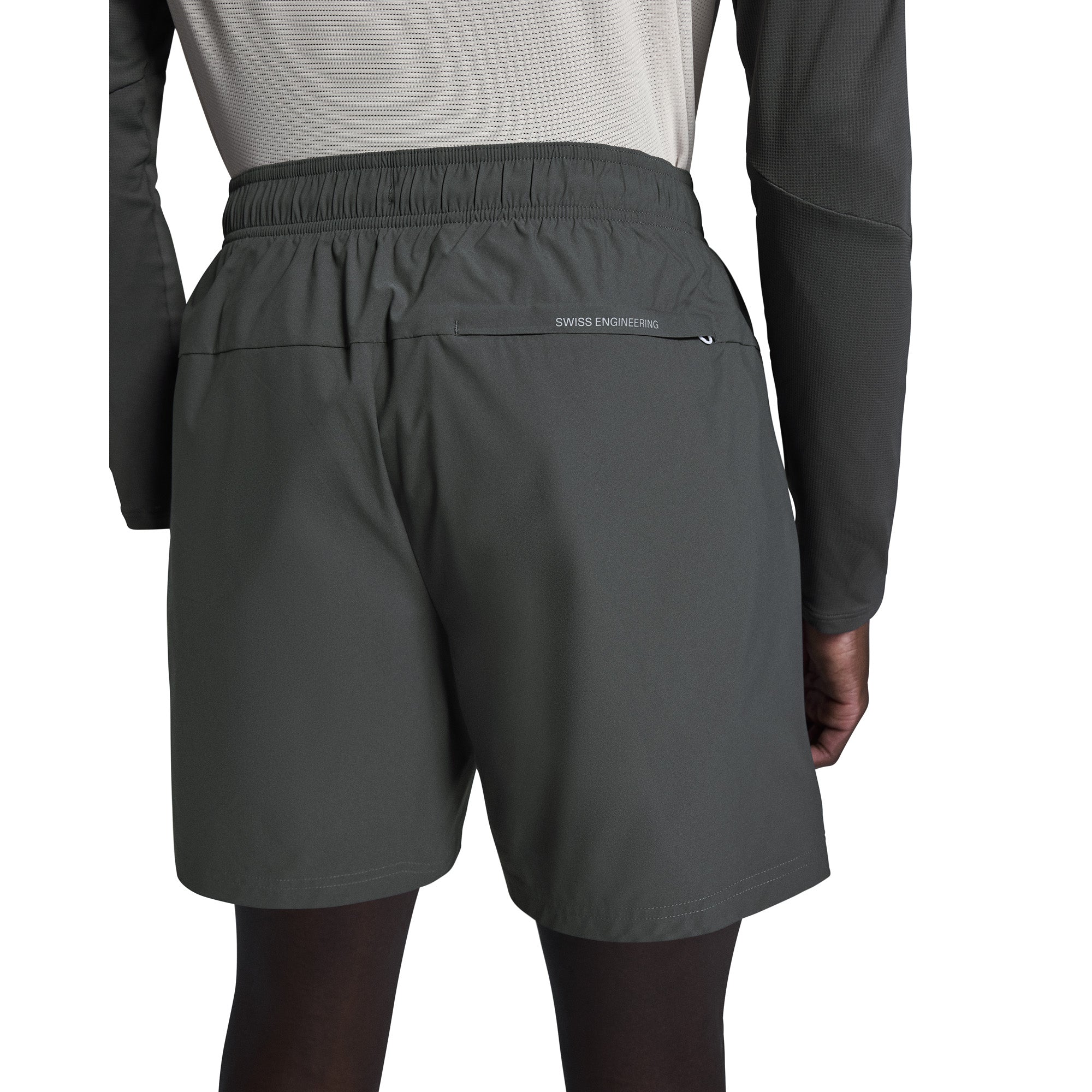 On 5" Core Shorts