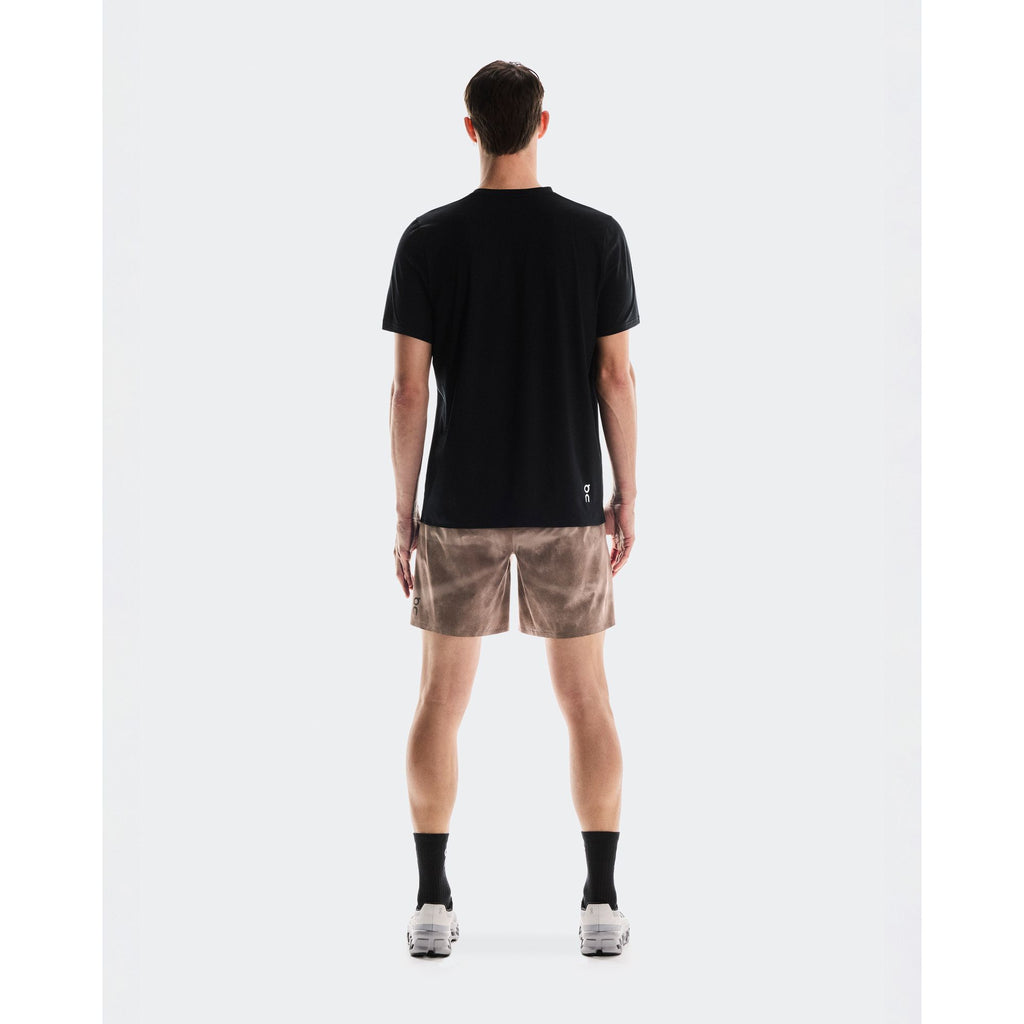 On 7" Performance Shorts AOP