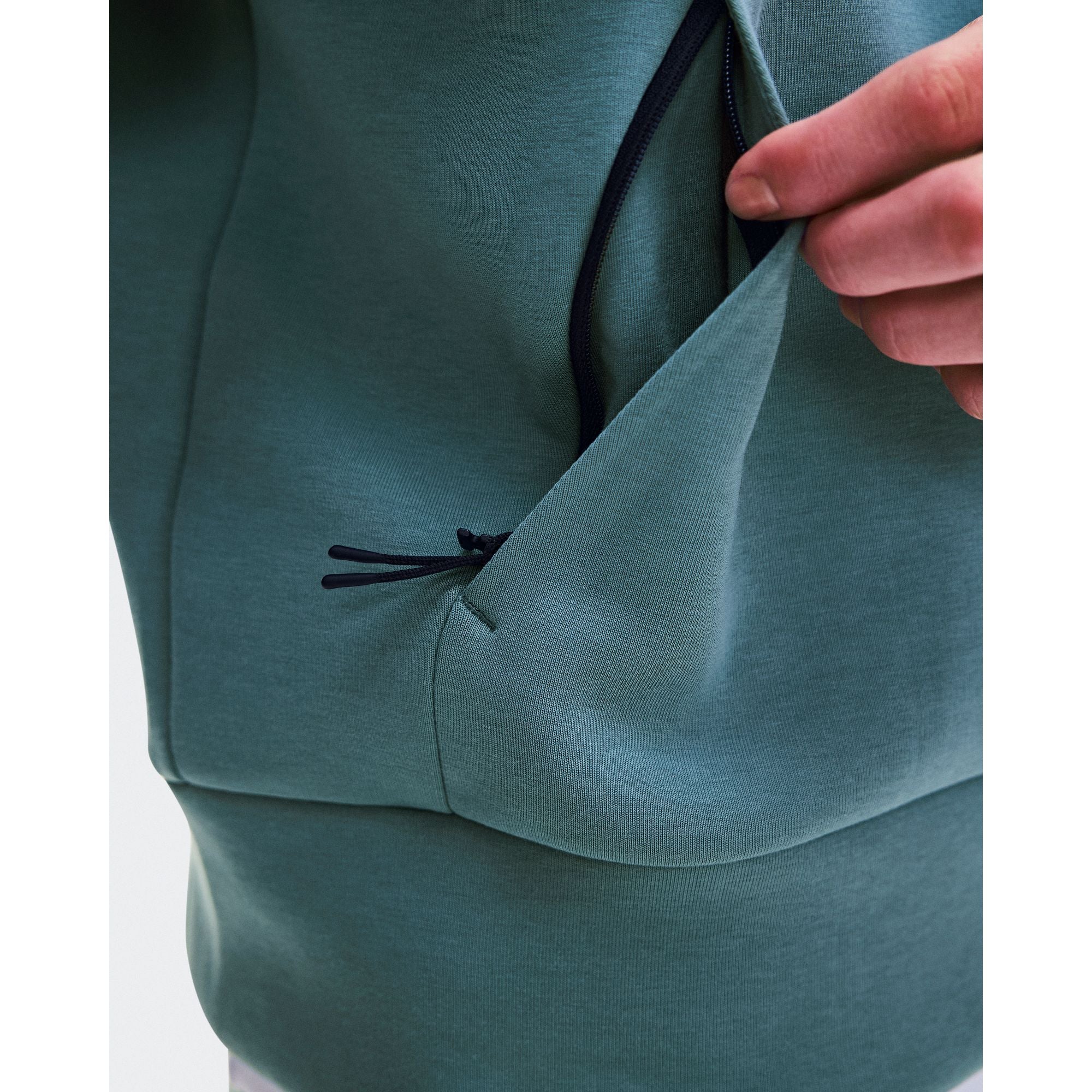 On Focus Tech Hoodie