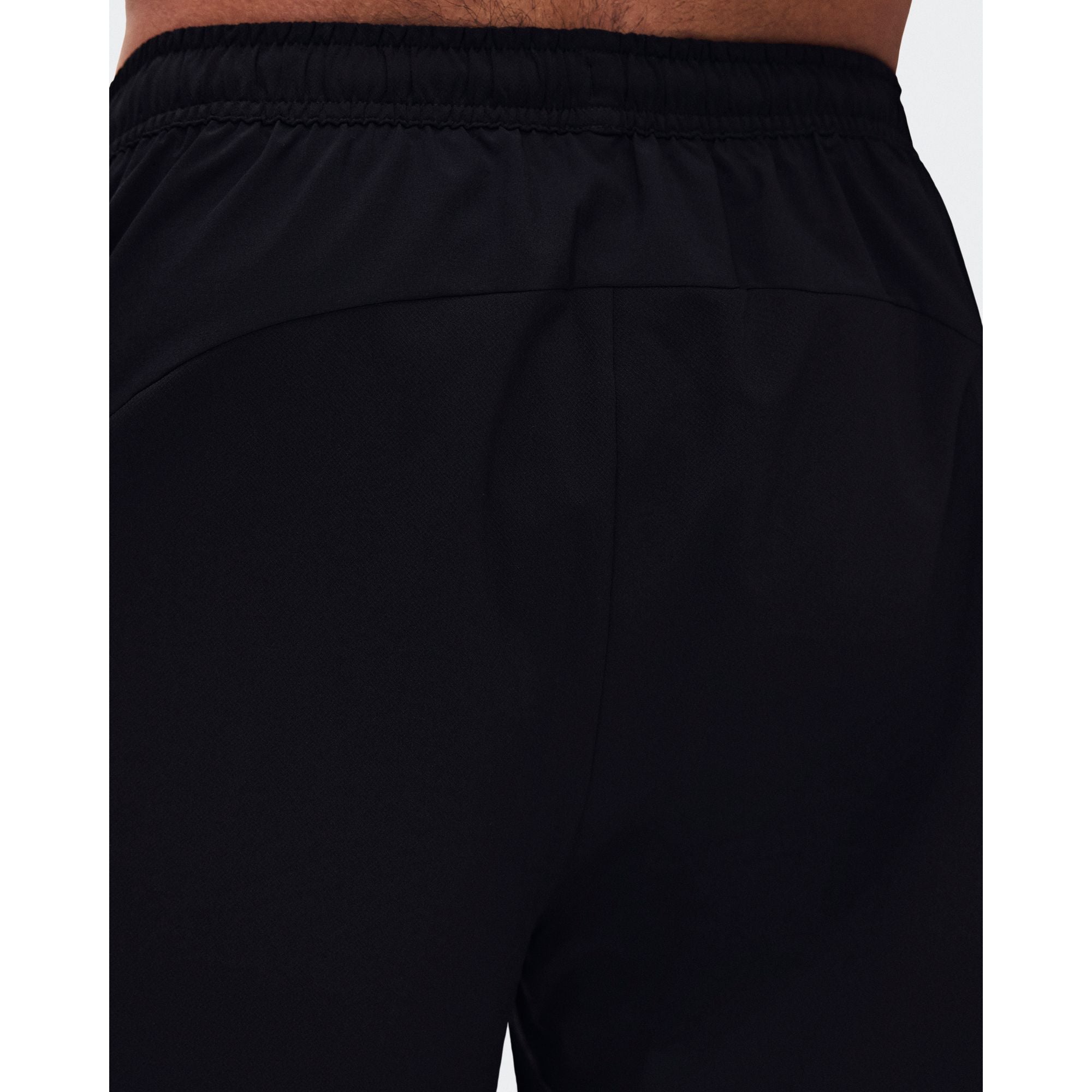 On Train Shorts 7"