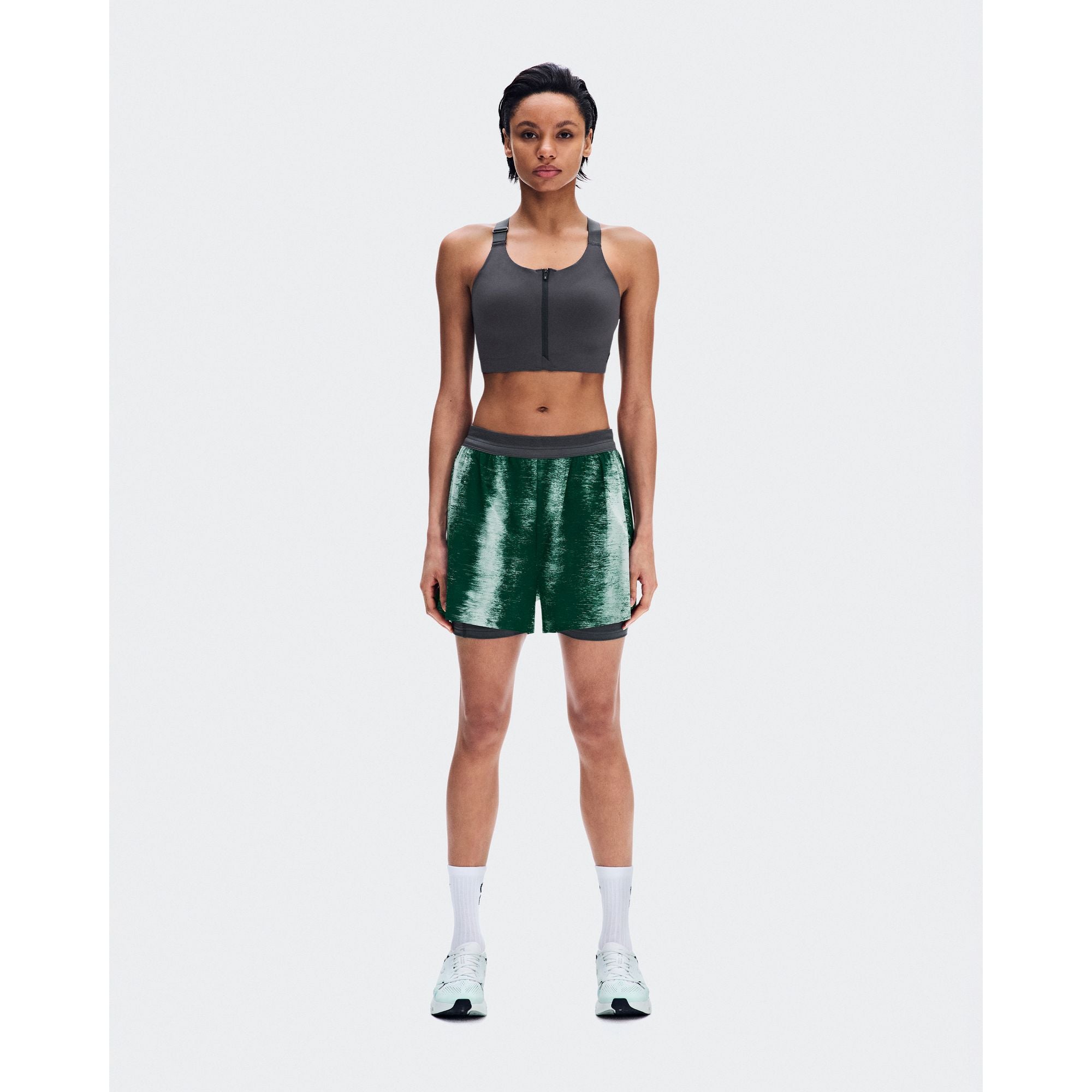 On Performance Shorts Terra