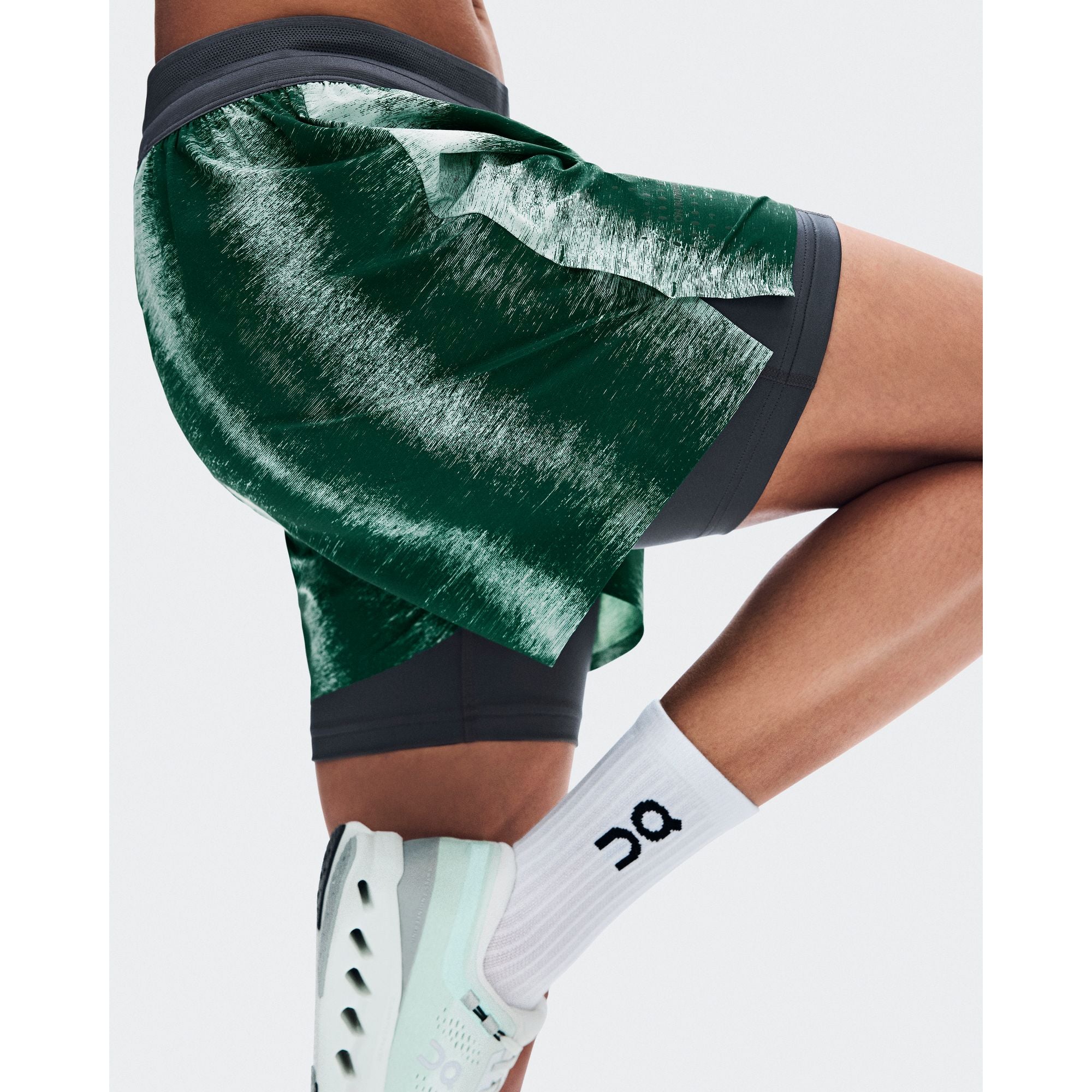 On Performance Shorts Terra