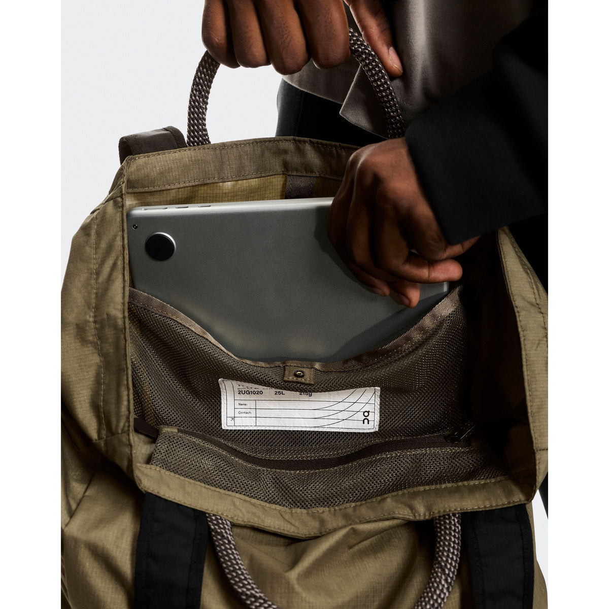 On Tote Pack 25L